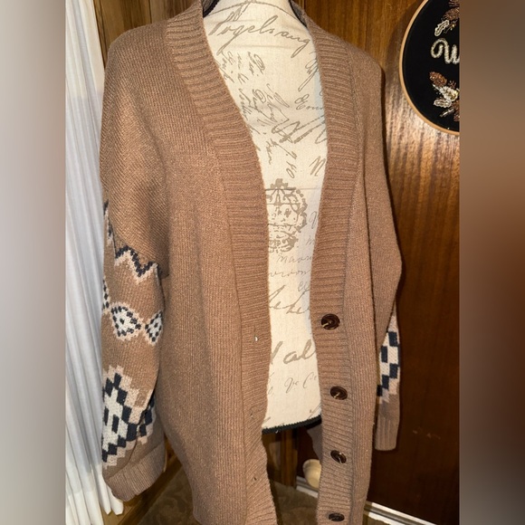 Oversized Aztec cardigan - Picture 2 of 7